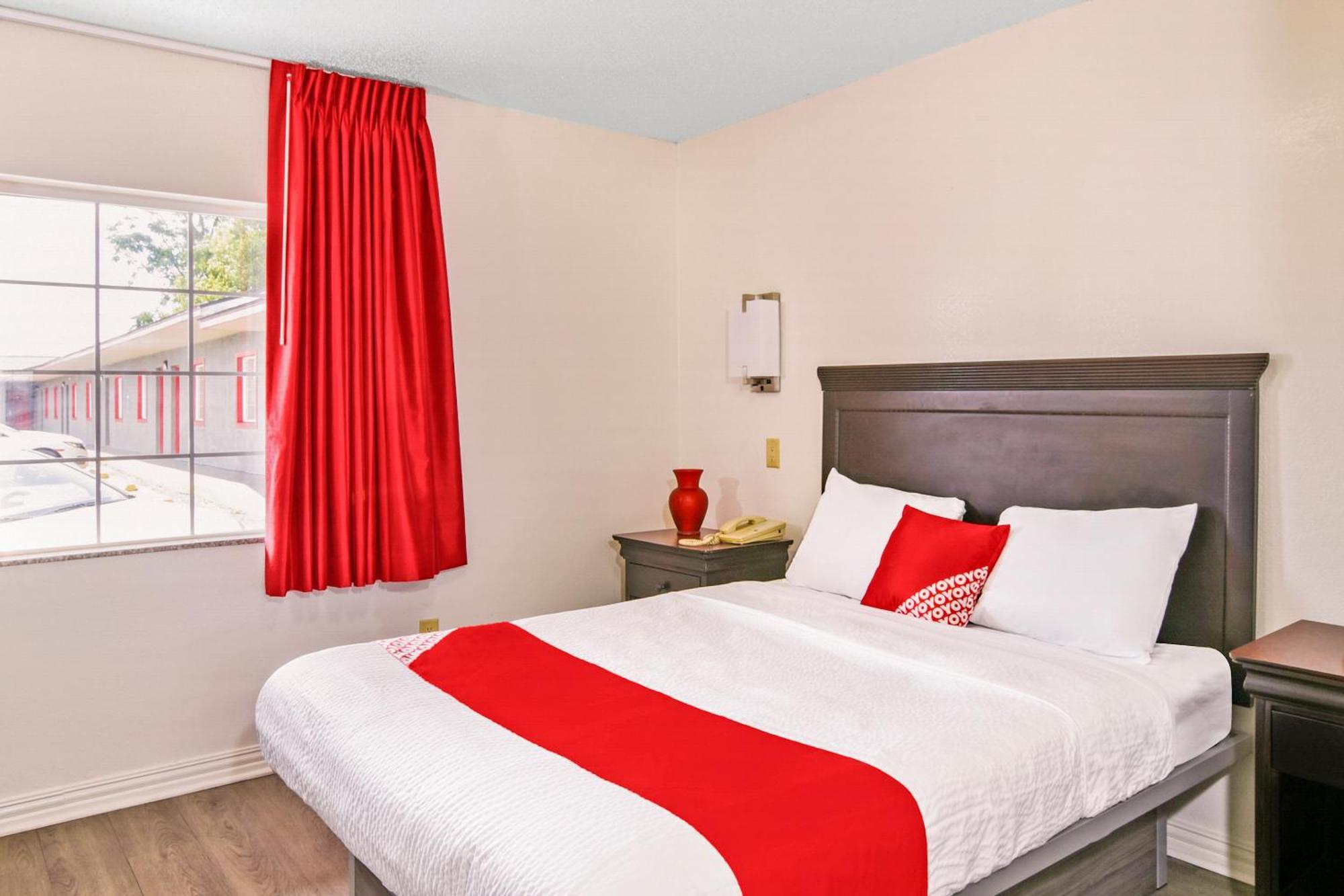 Oyo Hotel Killeen Buitenkant foto